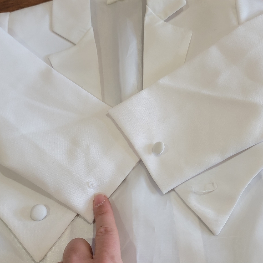 Peanut Butter Collection white suit - Picture 15 of 16